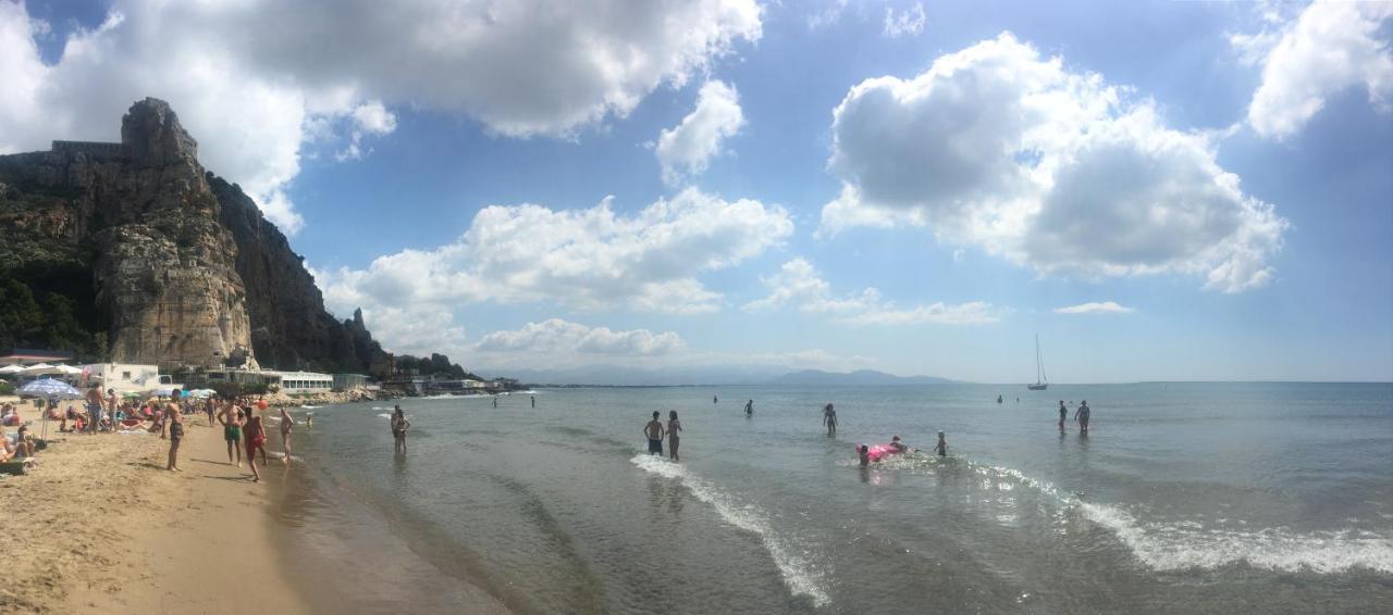 テッラチーナ Beach Holidayヴィラ エクステリア 写真