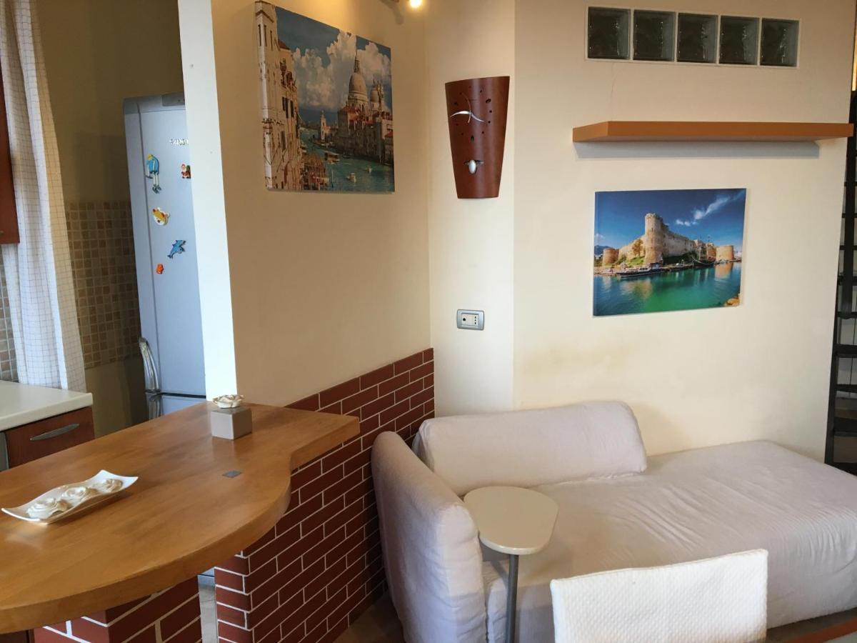 テッラチーナ Beach Holidayヴィラ エクステリア 写真